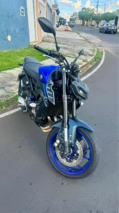 YAMAHA MT-09 