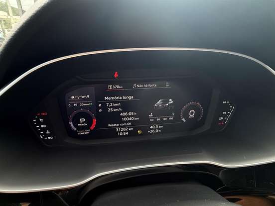 AUDI-Q3-2023