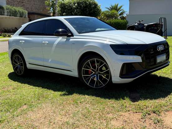 AUDI-Q8-3.0 TFSI GASOLINA PERFORMANCE BLACK QUATTRO TIPTRONIC AUDI-Q8-2021