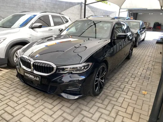 BMW 320i 2.0 16V TURBO GASOLINA M SPORT AUTOMÁTICO