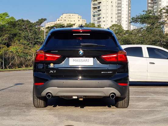 BMW-X1-2018