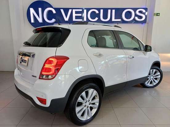 CHEVROLET-TRACKER-2018