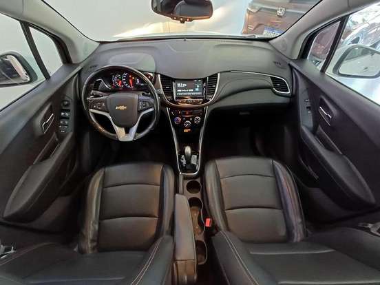CHEVROLET-TRACKER-2018