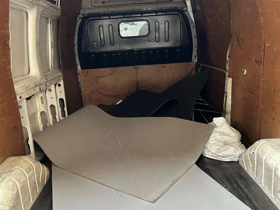 FORD-TRANSIT-2.4 VAN TURBO DIESEL 3P MANUAL FORD-TRANSIT-2008