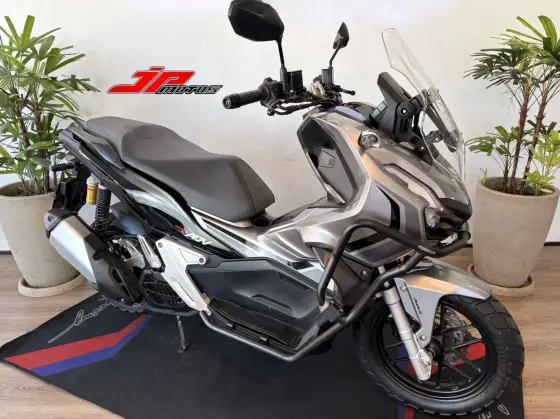HONDA ADV 