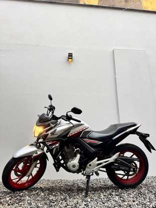 HONDA-CB TWISTER-2021