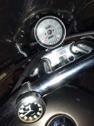 HONDA-SHADOW 600C VT-2000