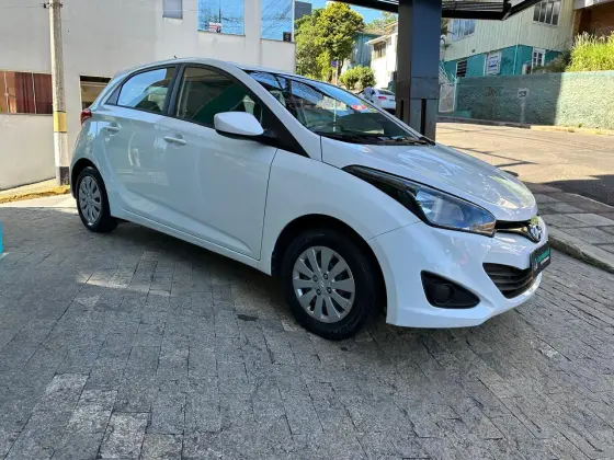 HYUNDAI HB20 1.6 COMFORT STYLE 16V FLEX 4P AUTOMÁTICO HYUNDAI HB20 1.6 COMFORT STYLE 16V FLEX 4P AUTOMÁTICO