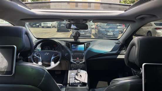 HYUNDAI-AZERA-2015