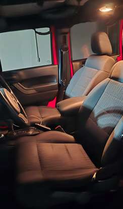 JEEP-WRANGLER-2011