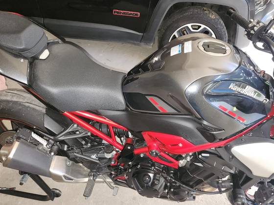 KAWASAKI Z900 