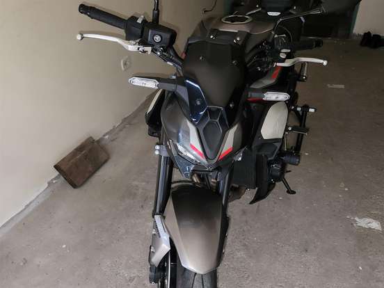 KAWASAKI-Z900-2025