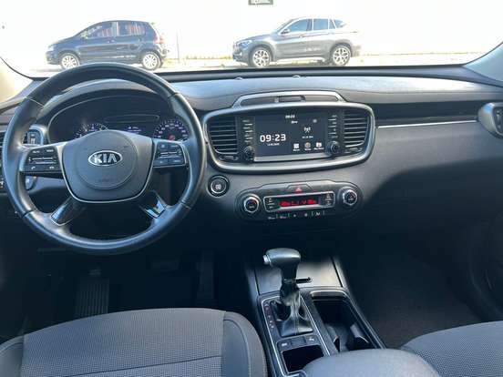 KIA-SORENTO-2.4 16V GASOLINA EX 7L AUTOMÁTICO KIA-SORENTO-2018