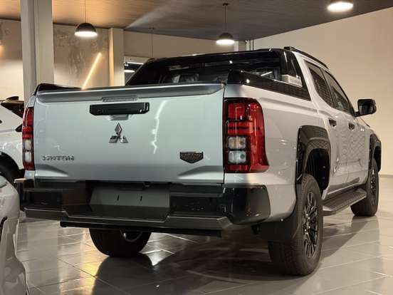 MITSUBISHI-TRITON-2.4 BITURBO DIESEL CD KATANA 4X4 AUTOMÁTICO MITSUBISHI-TRITON-2026