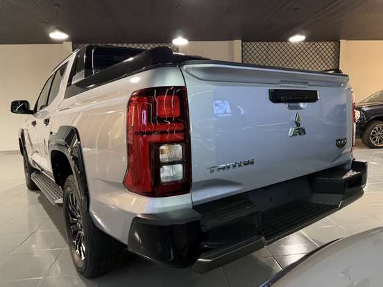 MITSUBISHI-TRITON-2.4 BITURBO DIESEL CD KATANA 4X4 AUTOMÁTICO MITSUBISHI-TRITON-2026
