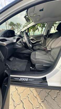 PEUGEOT-2008-2022