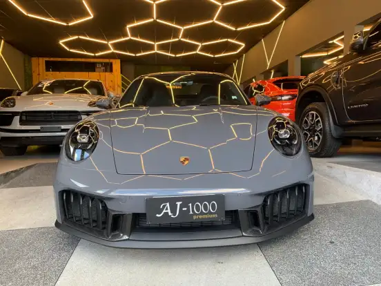 PORSCHE-911-2025