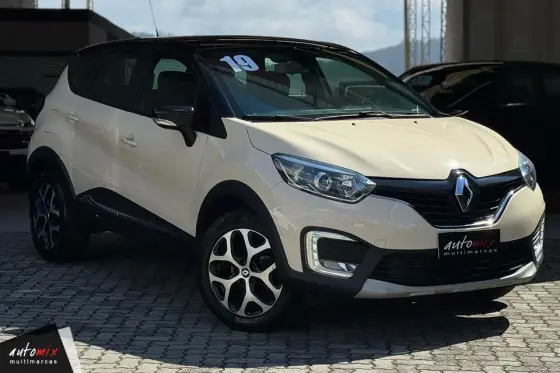 RENAULT CAPTUR 1.6 16V SCE FLEX INTENSE X-TRONIC RENAULT CAPTUR 1.6 16V SCE FLEX INTENSE X-TRONIC