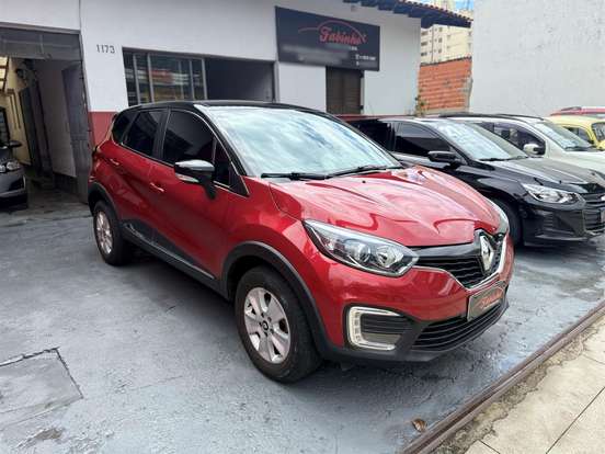 RENAULT-CAPTUR-2018