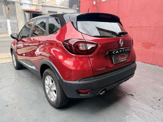 RENAULT-CAPTUR-2018