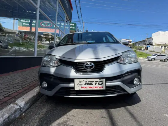 TOYOTA ETIOS 1.5 PLATINUM SEDAN 16V FLEX 4P AUTOMÁTICO TOYOTA ETIOS 1.5 PLATINUM SEDAN 16V FLEX 4P AUTOMÁTICO