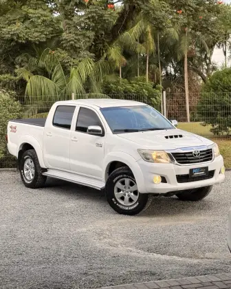 TOYOTA HILUX 2.7 STD 4X4 CD 16V FLEX 4P MANUAL