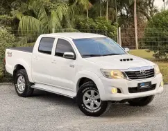 TOYOTA HILUX 2.7 STD 4X4 CD 16V FLEX 4P MANUAL TOYOTA HILUX 2.7 STD 4X4 CD 16V FLEX 4P MANUAL