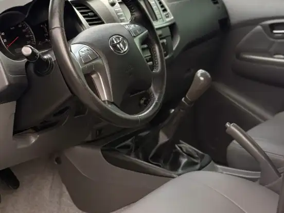 TOYOTA-HILUX-2.7 STD 4X4 CD 16V FLEX 4P MANUAL TOYOTA-HILUX-2014
