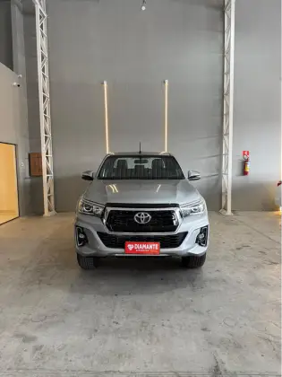 TOYOTA HILUX 2.8 SRX 4X4 CD 16V DIESEL 4P AUTOMÁTICO