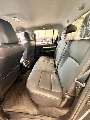 TOYOTA-HILUX-2025