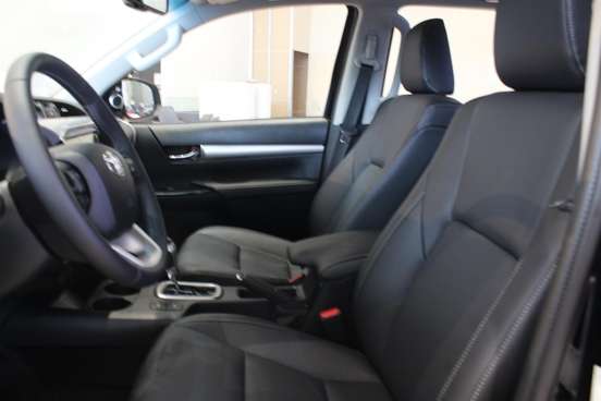 TOYOTA-HILUX-2.8 D-4D TURBO DIESEL CD SRX 4X4 AUTOMÁTICO TOYOTA-HILUX-2026