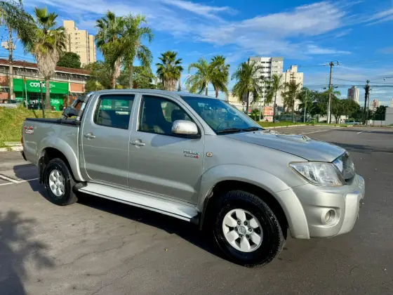 TOYOTA HILUX 3.0 SRV 4X4 CD 16V TURBO INTERCOOLER DIESEL 4P AUTOMÁTICO