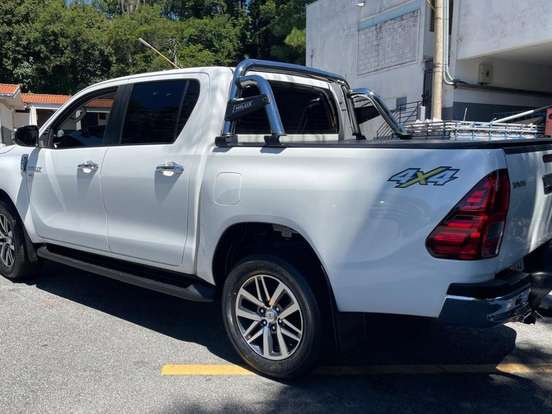 TOYOTA-HILUX-2.7 SRV 4X4 CD 16V FLEX 4P AUTOMÁTICO TOYOTA-HILUX-2018
