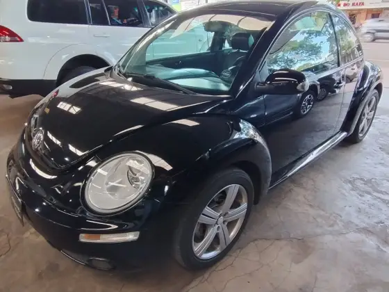 VOLKSWAGEN NEW BEETLE 2.0 MI 8V GASOLINA 2P AUTOMÁTICO VOLKSWAGEN NEW BEETLE 2.0 MI 8V GASOLINA 2P AUTOMÁTICO