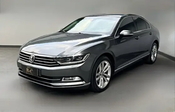 VOLKSWAGEN PASSAT 2.0 16V TSI BLUEMOTION GASOLINA HIGHLINE 4P DSG VOLKSWAGEN PASSAT 2.0 16V TSI BLUEMOTION GASOLINA HIGHLINE 4P DSG