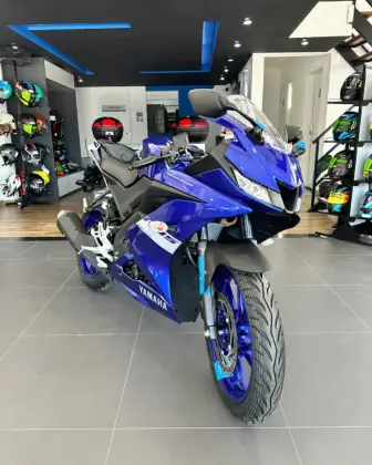 YAMAHA YZF R15 