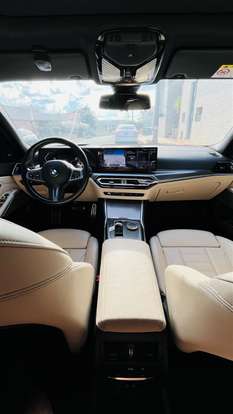 BMW-320i-2022
