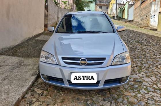 CHEVROLET ASTRA 2.0 MPFI ADVANTAGE SEDAN 8V FLEX 4P MANUAL
