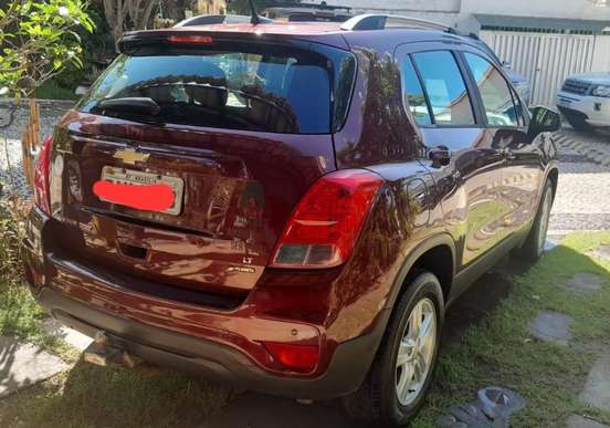 CHEVROLET-TRACKER-2017