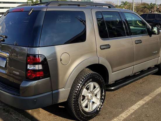 FORD-EXPLORER-4.0 LIMITED 4X4 V6 GASOLINA 4P AUTOMÁTICO FORD-EXPLORER-2006