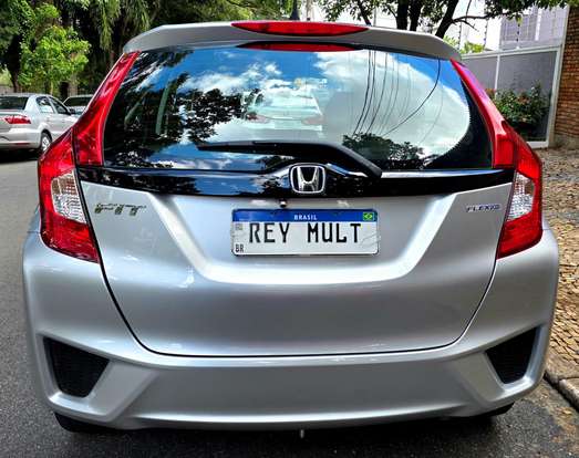 HONDA-FIT-2015