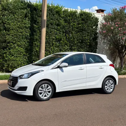 HYUNDAI HB20 1.0 COMFORT PLUS 12V FLEX 4P MANUAL