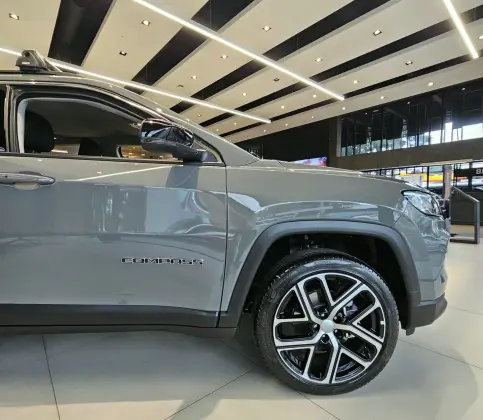 JEEP COMPASS 1.3 T270 TURBO FLEX LONGITUDE AT6 JEEP COMPASS 1.3 T270 TURBO FLEX LONGITUDE AT6