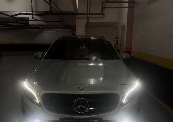 MERCEDES-BENZ-GLA 200-2017