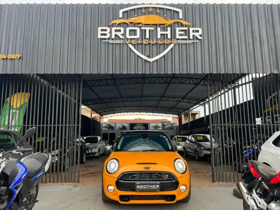 MINI COOPER 2.0 S EXCLUSIVE 16V TURBO GASOLINA 4P AUTOMÁTICO MINI COOPER 2.0 S EXCLUSIVE 16V TURBO GASOLINA 4P AUTOMÁTICO