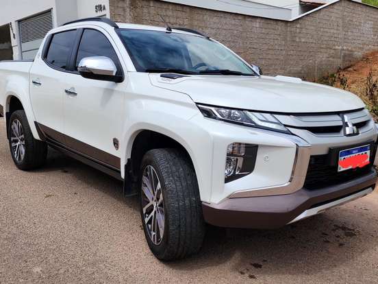 MITSUBISHI-L200 TRITON-2.4 16V TURBO DIESEL SPORT HPE-S TERRA CD 4P 4X4 AUTOMÁTICO MITSUBISHI-L200 TRITON-2024