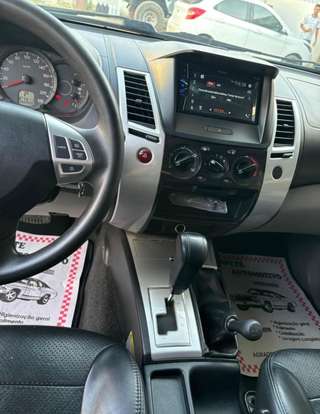 MITSUBISHI-PAJERO DAKAR-2013