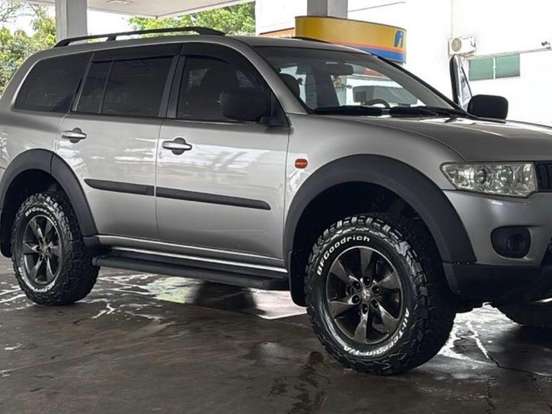 MITSUBISHI-PAJERO DAKAR-3.2 4X4 16V TURBO INTERCOOLER DIESEL 4P AUTOMÁTICO MITSUBISHI-PAJERO DAKAR-2013