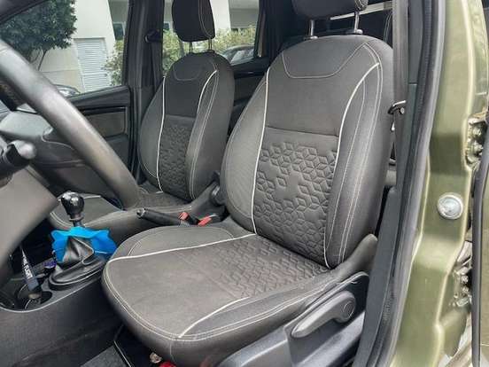 RENAULT-DUSTER OROCH-2015