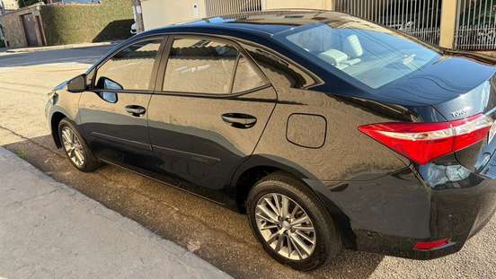 TOYOTA-COROLLA-2017